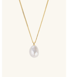Bold Pearl Pendant Necklace